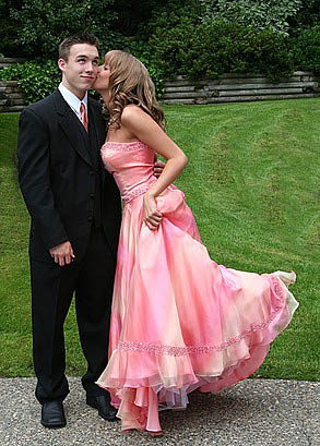 PromKiss283x409