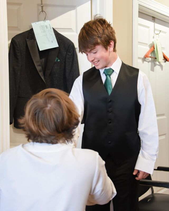 Just ONE week left to check out the Prom Influencer Program at Incognito Menswear & Tux Shop!👔🌹 So hurry in to secure your spot! 

Stop in before March 31st to sign up! Wear a Tux to school and pass out Incognito discount cards. We will take 50% off your prom order. For every order that comes in with your card, we will take an additional $10 off your order. You can also get creative and make a video on Instagram, TikTok, or Snapchat and share your influencer number in the posts. You get credit for every order that comes in with your number. So stop into the shop at 📍1823 Penfield Rd. Penfield NY 14526 to get started! 
Schedule an appointment here! ➡️ https://incognitomenswear.com/appointment-request/

#prom2024 #tuxedo #suit #suits #promtux