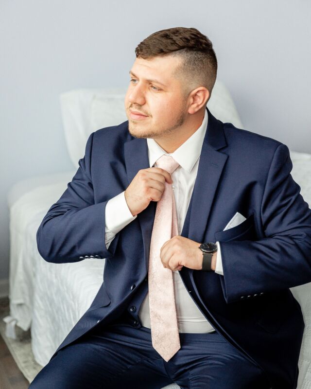 Look Your Best on Your Big Day!👔
From classic tuxedos to modern suits, we have the perfect look for your wedding day. Our expert team will help you find the style and fit that makes you feel like a million bucks. 

📍 Visit us at 1823 Penfield Rd. Penfield NY 14526 to find your perfect suit!
#tuxedo #suits #suit #tux #menswear #rochesterny 

📸 @ewe_photography