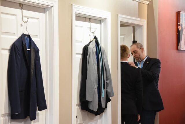 For those of you still in need of a #suit or #tux for prom there’s still time!! Hurry on down 👔

Book your appointment now! https://incognitomenswear.com/appointment-request/

📅Our Hours 
Monday: Closed 
Tuesday: Closed 
Wednesday: 12pm - 7pm 
Thursday: 12pm - 7pm 
Friday: 10am - 5pm 
Saturday: 10am - 5pm 
Sunday: 12pm - 5pm